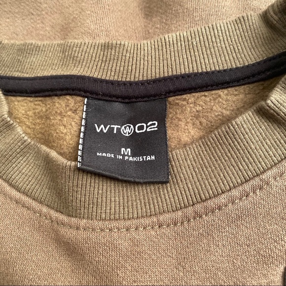 WT02 olive crew neck pullover sweatshirt M - Picture 2 of 5